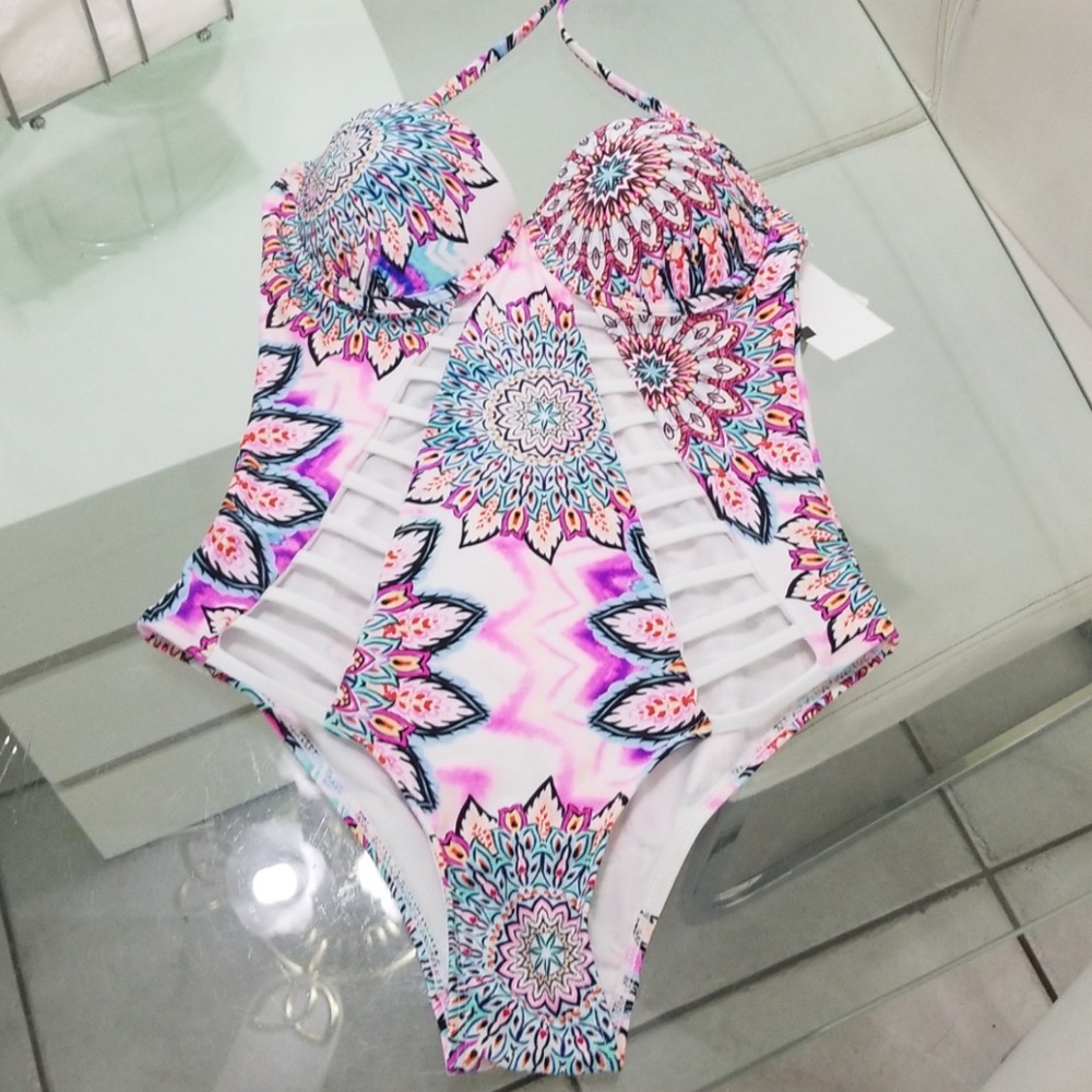 Bathing suit - Picture 2 of 2